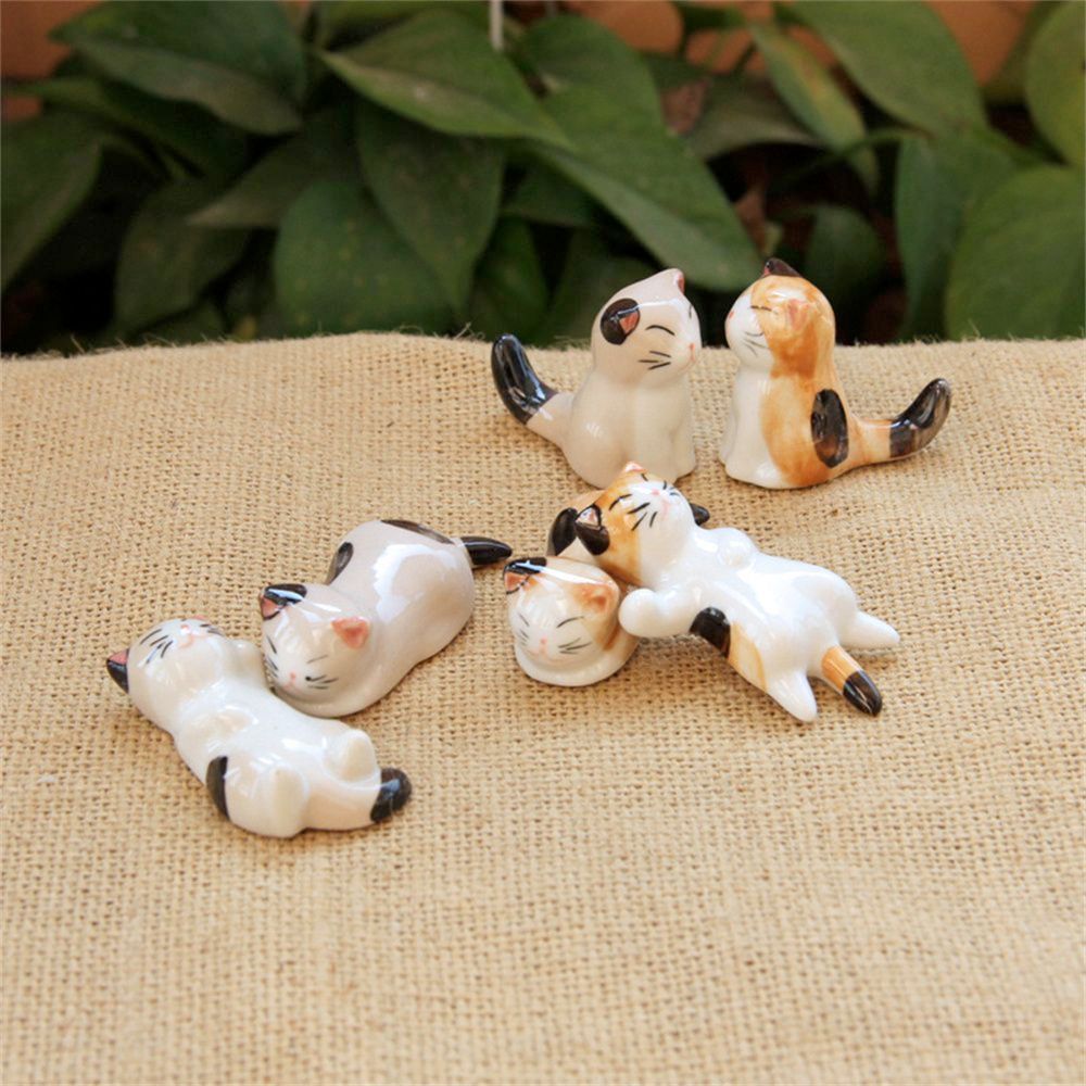 Porcelain Cat Chopstick Holders Set