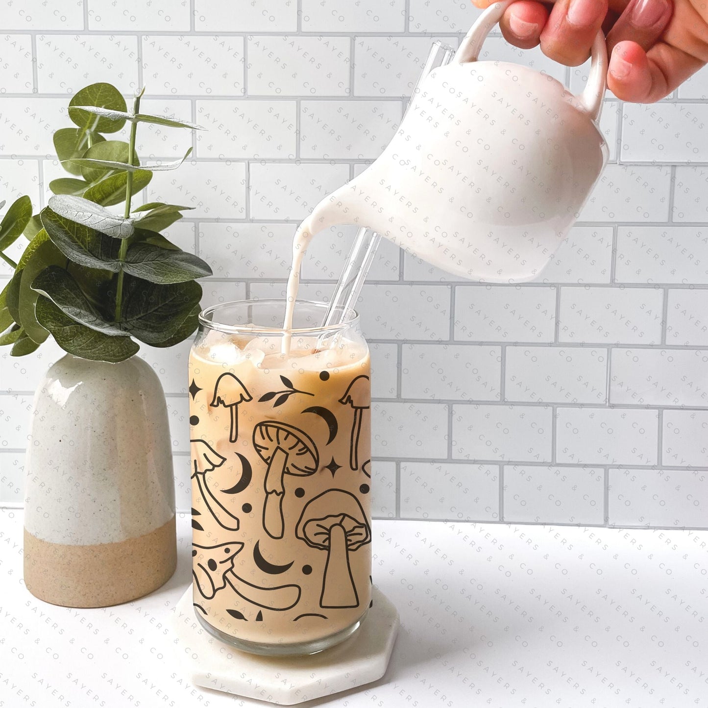 16oz Glass Cup with Bamboo Lid & Straw - Mushroom Magic