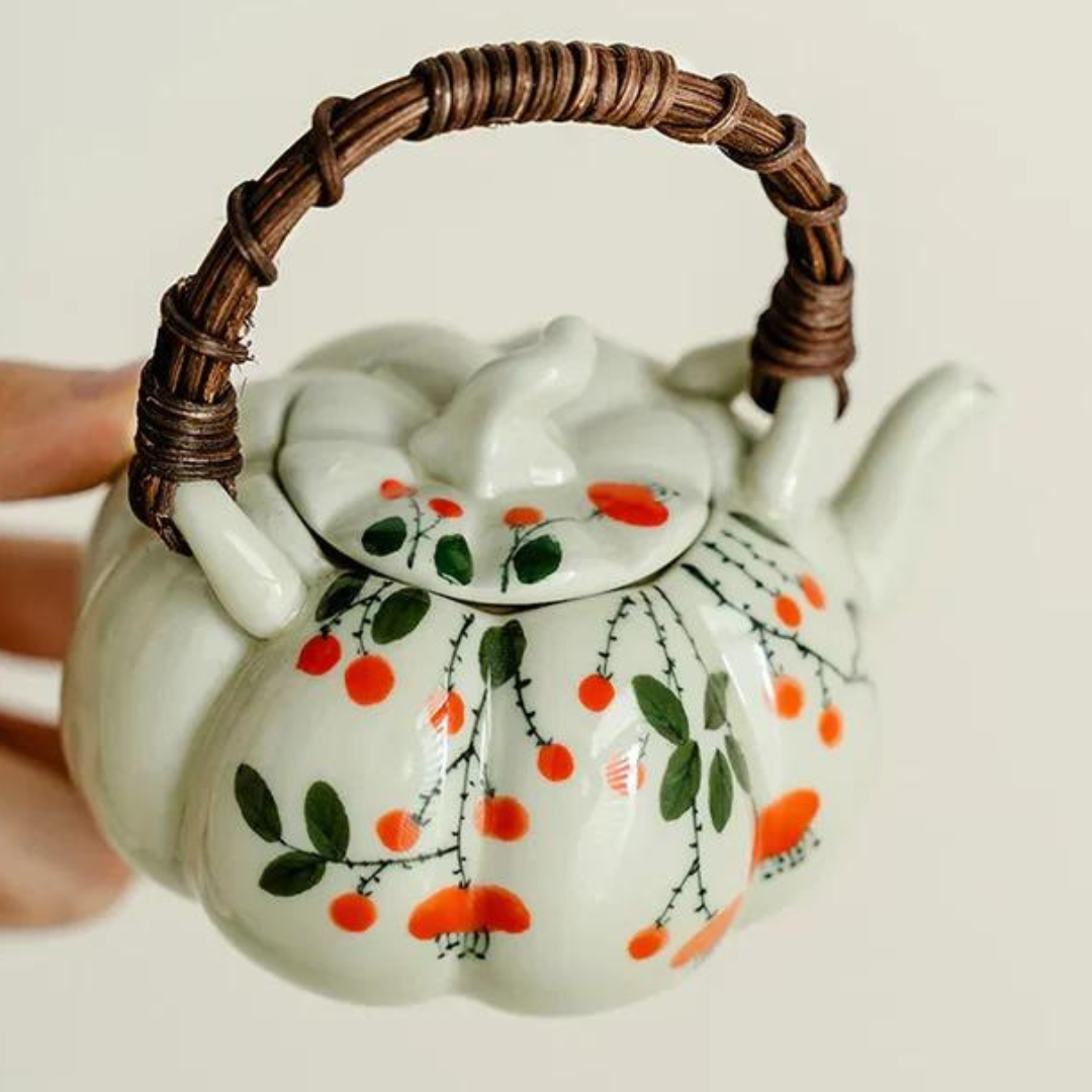 170ml Hand-painted Falling Pumpkin Teapot - Loop-handled