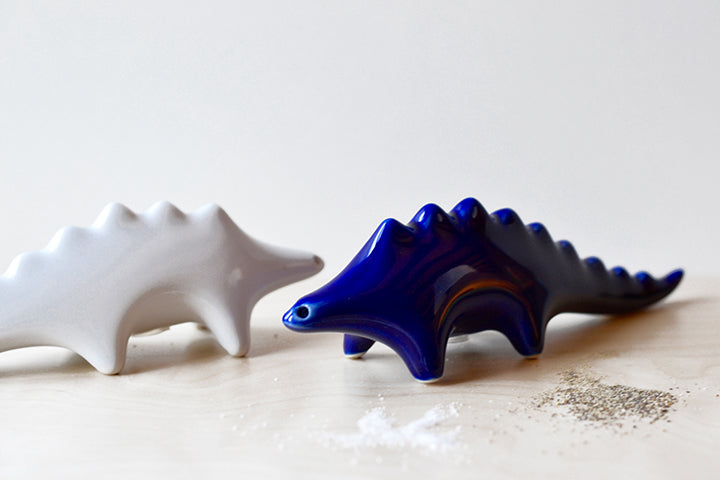 Salt and Pepper shakers - DINOSAUR Shaped