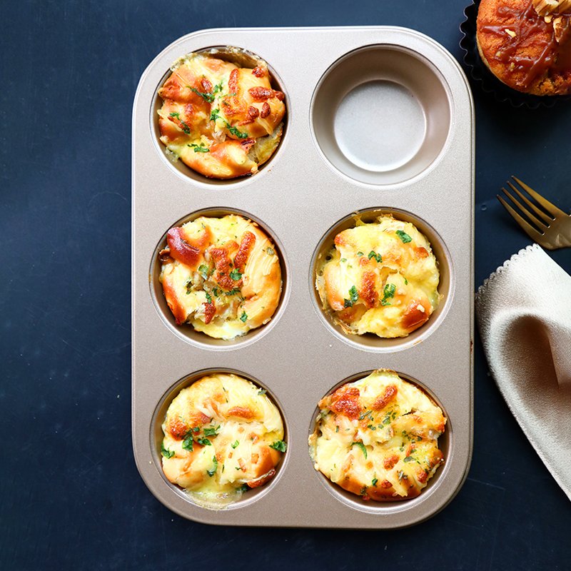 6 - Cup Nonstick Baking Pan